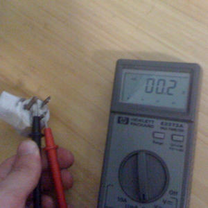 1,040 amps? Am I doing Ohm's law right?