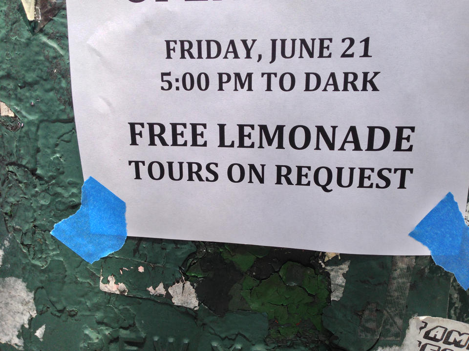 I've always wanted to experience a free lemonade tour!