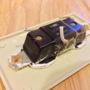 Stranded, 18-gauge wire. Great work, idiots.